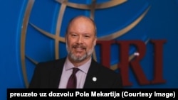 Pol Mekarti, Međunarodni republikanski institut