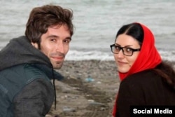 آرش صادقی و همسرش گلرخ ابراهیمی - آرشیو