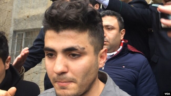Yanvarın 9-da polis tərəfindən saxlandıqdan sonra Mehman Hüseynov ona işgəncə verildiyini iddia etmişdi.