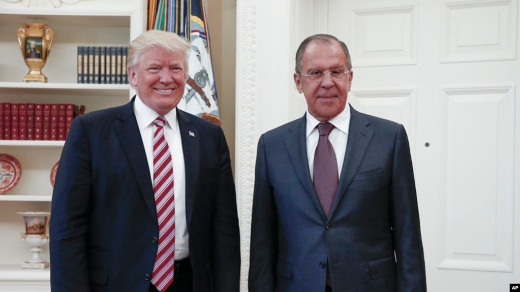 Takimi i presidentit Trump me ministrin e Jashtëm rus