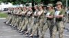 “สวนสนามด้วยส้นสูง” ประเด็นร้อนในกองทัพยูเครน: คำในข่าว