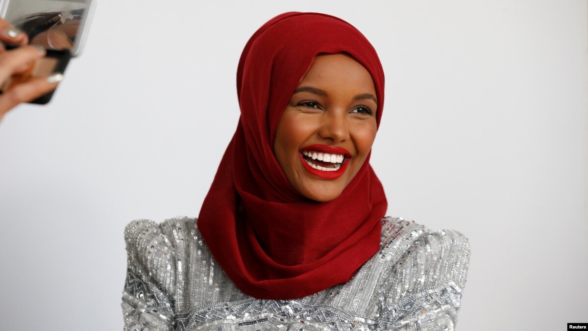From Refugee Camp To Runway Hijab Wearing Model Breaks Barriers