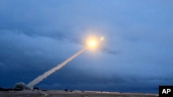 지난해 3월 러시아 정부가 신형 핵추진 대륙간 순항미사일을 시험발사했다며 공개한 영상.