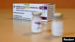 Arhiva: Pakovanje vacine protiv Kovida 19 proizvođača AstraZeneka, jedne od četiri vrste vakcina dostupnih u Srbiji.
