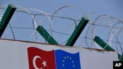 Turkey Migrants Turkey EU flag