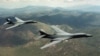 Hai máy bay ném bom Mỹ thách thức Trung Quốc trên Biển Đông