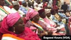 Sur les 171 députés du nouveau parlement au Niger, seulement 25 sont des femmes. 24 mars 2016. (Photo VOA/Bagassi Koura) 