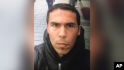 Abdulqodir Masharipov Istanbuldagi “Reina” tungi klubiga hujum qilib, ommaviy qotillikni amalga oshirganlikda ayblanmoqda.