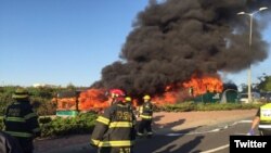 Photo du compte Twitter @MickyRosenfeld montrant un bus detruit dans Jerusalem, 18 avril 2016