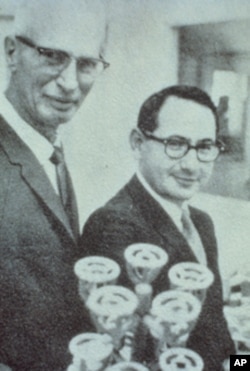 Albert Starr with his co-inventor, Lowell Edwards