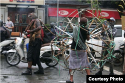 Sejumlah aksi yang dilakukan para seniman untuk menolak revitalisasi TIM. (Foto: Dokumentasi Forum Seniman Peduli TIM)