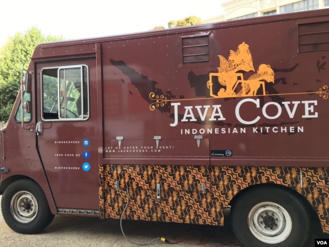 Food Truck Java Cove milik warga Indonesia di Washington, DC (Dok: VOA)
