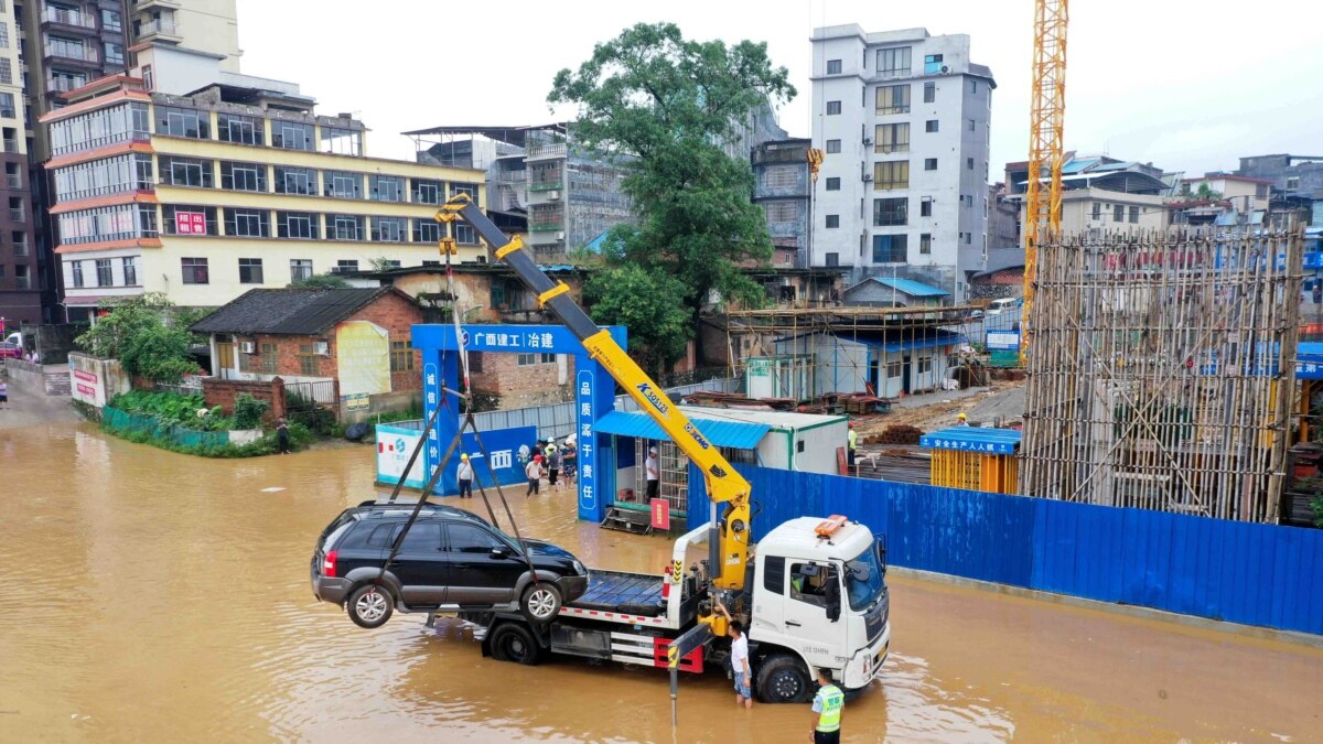 内蒙洪灾两处水库溃堤 北京暴雨市内郊区多处淹水