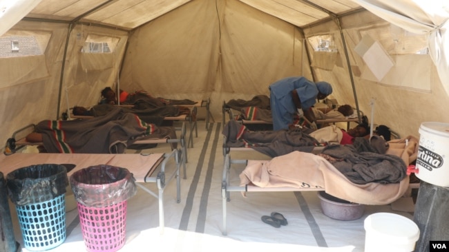 Cholera patients are seen isolated at Budiriro clinic in Harare, Zimbabwe, in Harare, Sept. 11, 2018. (C. Mavhunga/ VOA)