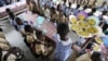 Cantine scolaire à N'zikro, Aboisso, en Côte d'Ivoire le 27 octobre 2015.