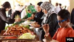 Menu makanan halal disiapkan bagi para keluarga muslim dalam kapal pesiar 'Salaam Cruise' (courtesy photo).