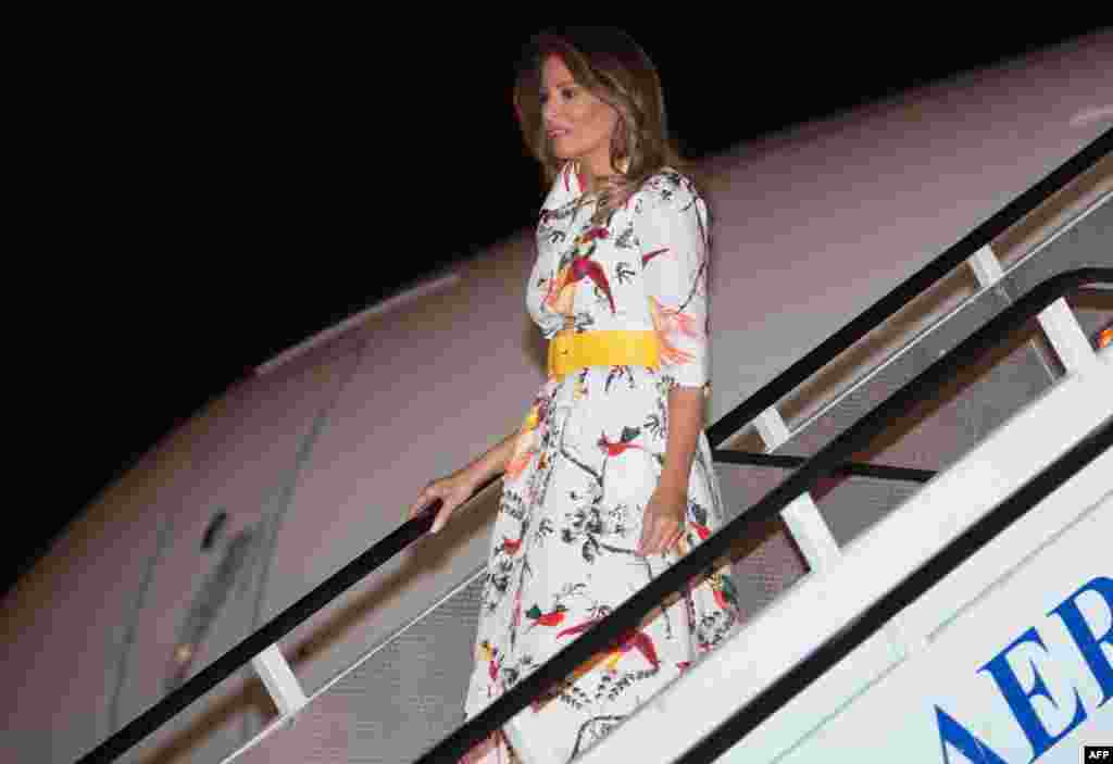 Melania Trump chega ao aeroporto Internacional Jomo Kenyatta em Nairobi. 4 Outubro, 2018