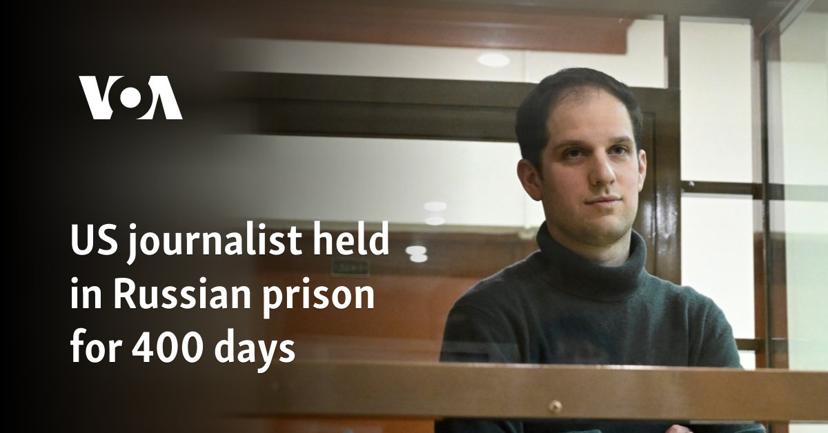 us-journalist-held-in-russian-prison-for-400-days