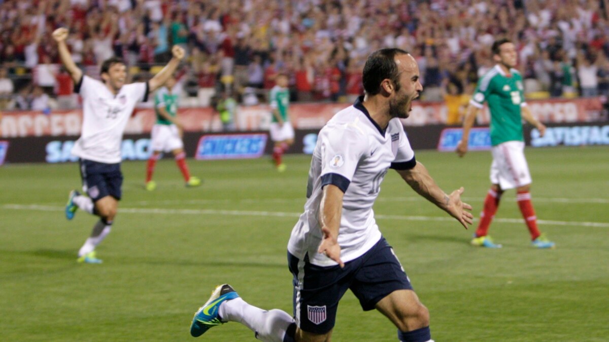 Clint Dempsey, Landon Donovan & Tim Howard - U.S Soccer Team