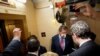 Джо Байден продолжает вести переговоры с сенаторами Манчином и Синема
