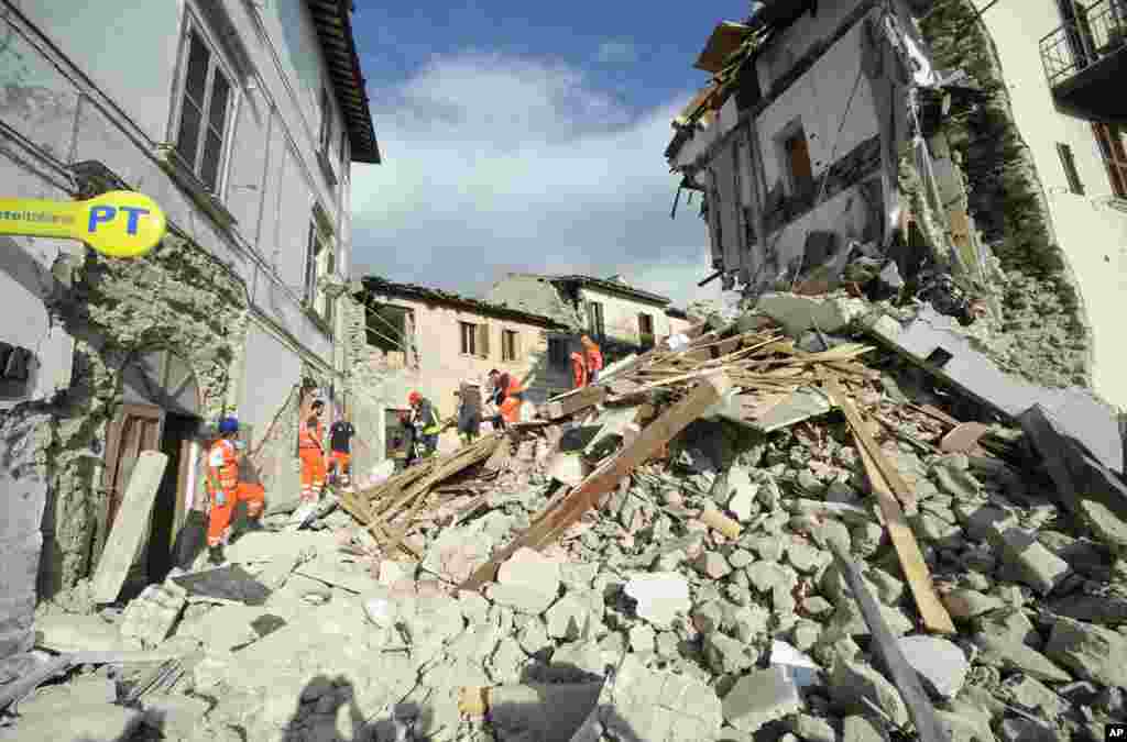 ابتدائی اطلاعات کے مطابق زلزلہ اس قدر شدید تھا کہ اس سے روم میں عمارتیں تقریباً 20 سیکنڈ تک لرزتی رہیں۔