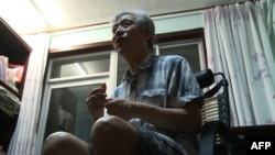 Profesor Sun Venguang (arhivski snimak)