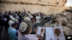 Israeli and U.S. Jews Share Pride in Religion