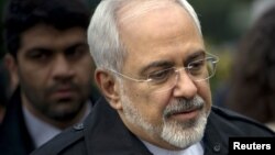 ລມຕ ຕ່າງປະເທດ Javad Zarif ແຫ່ງອີຣ່ານ ທີ່ເມືອງ Lausanne ສະວິດເຊີແລນ ວັນທີ 1 ເມສາ 2015. 