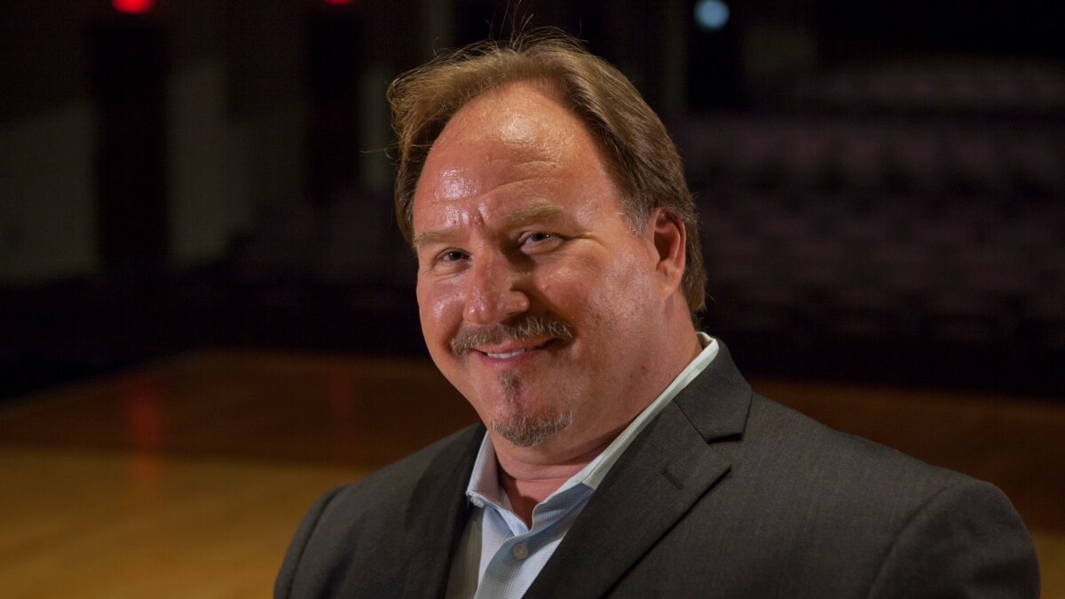 Carl Tanner Leaves Truck Driving Behind to Sing Opera