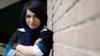 خانم جعفری که عکاس مطبوعاتی است از یک ماه پیش در بازداشت به سر می برد. 
