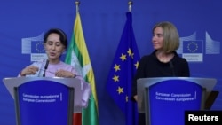 European Union foreign policy chief Federica Mogherini gives a news conference with Myanmar State Counsellor Aung San Suu Kyi in Brussels, Belgium May 2, 2017.