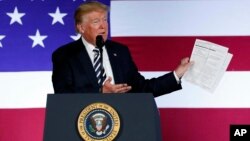 El presidente Donald Trump criticó al líder del sindicato AFL-CIO, Richard Trumka en el Día del Trabajo, el 3 de septiembre del 2018. 
