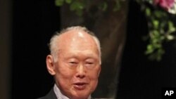 Singapore's Minister Mentor Lee Kuan Yew speaks during the 16th International Conference on The Future of Asia, organized by Nikkei Inc., a Japanese newspaper company, Thursday, May 20, 2010, in Tokyo, Japan. (AP Photo/Shuji Kajiyama)