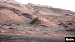 Foto permukaan Planet Mars yang dikirim oleh kendaraan antariksa Curiosity (23/8).