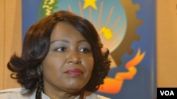 Rosa Pacavira de Matos, ministra do Comércio de Angola