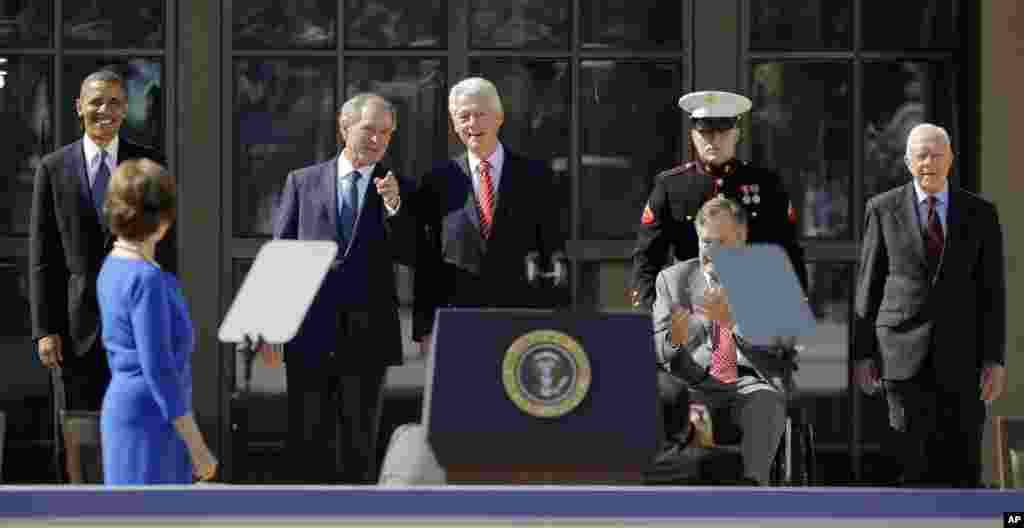 President Barack Obama and former presidents George W. Bush, Bill Clinton, George H.W. Bush and Jimmy Carter at the George W. Bush Presidential Center, Dallas, Texas, April 25, 2013.