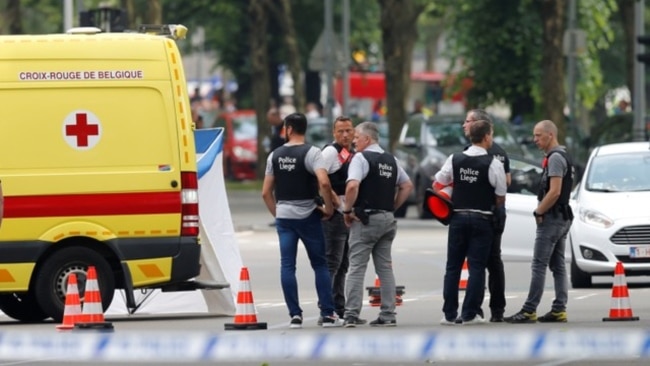 Bélgica Dos agentes de policía y la pasajera de un vehículo perdieron la vida en un tiroteo en Bélgica este martes