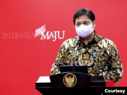 Menko Perekonomian Airlangga Hartarto dalam telekonferensi pers di Jakarta (foto: dok).