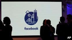 Facebook elimina cuentas vinculadas a Irán, con ayuda de la red social Twitter. 