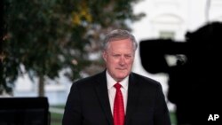 Kepala Staf Gedung Putih Mark Meadows dalam wawancara televisi di Gedung Putih, Rabu, 7 Oktober 2020, di Washington. (Foto AP/Alex Brandon)