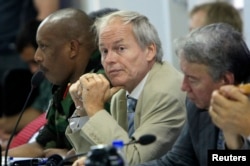 In 2011, Nicholas Kay, then Special Envoy of United Kingdom for Sudan, attended a United Nations meeting in Darfur.