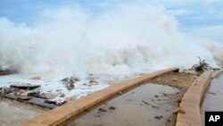 Tropical Cyclone Chapala batters Mukalla, Yemen, Nov. 2, 2015.