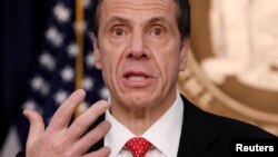 Andrew Cuomo , gobernador del estado de Nueva York.