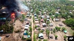 မေလ ၁၆ ရက်နေ့က မီးရှို့ဖျက်ဆီးခံခဲ့ရတဲ့ ရခိုင်ပြည်နယ် မြောက်ဦးမြို့နယ်အတွင်းရှိ လက္ကာကျေးရွာ။