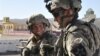 아프간 총기난사 미군 용의자 재판 출두