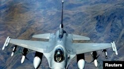 F-16 