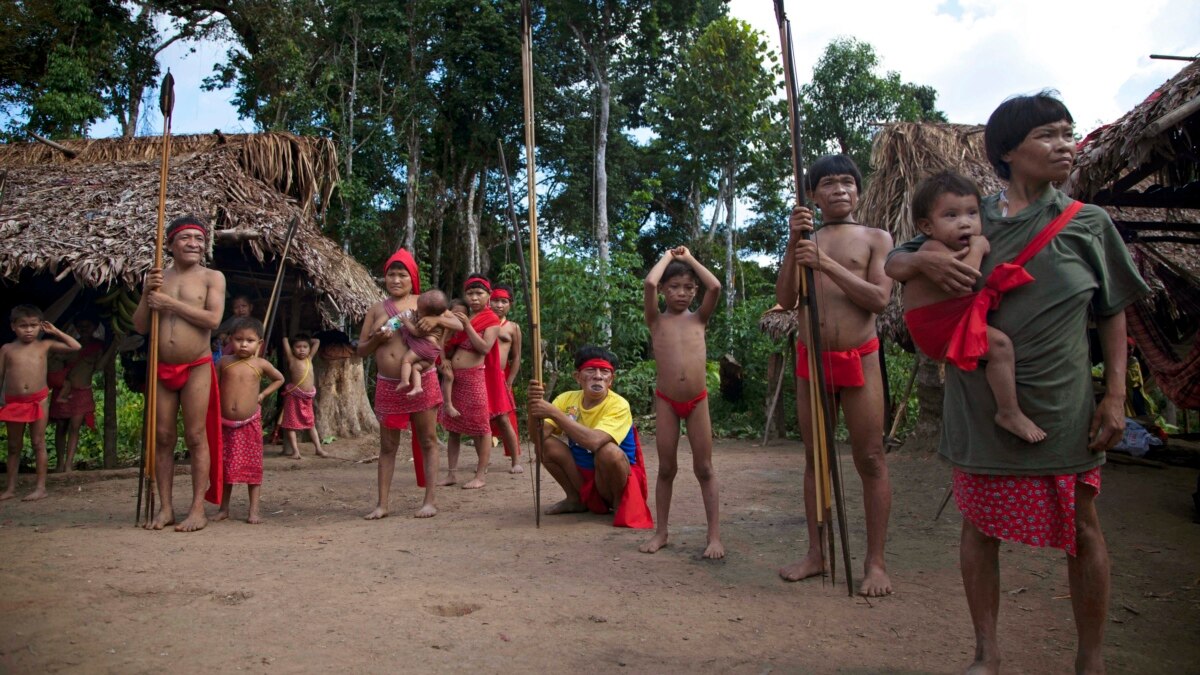 Племя яномамо в джунглях амазонки
