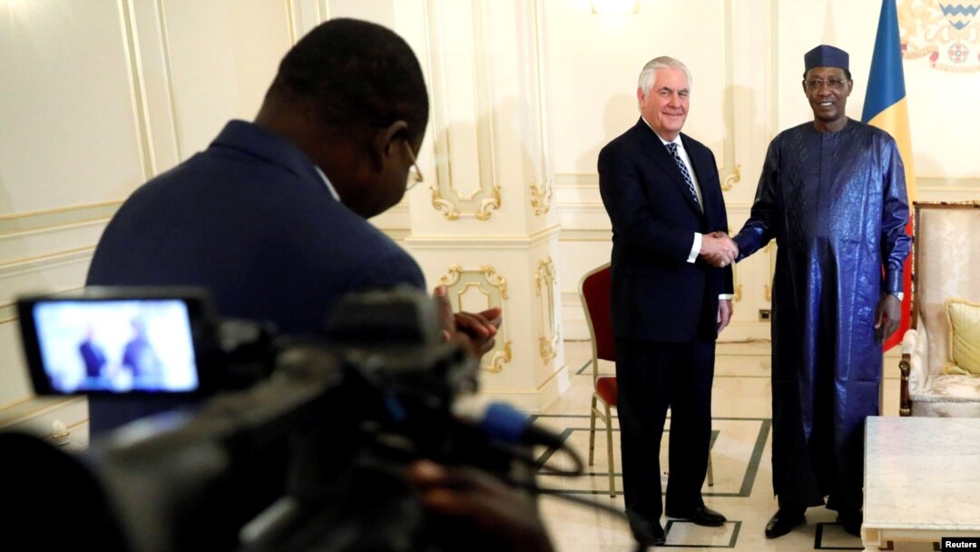 Chad's President Idriss Deby welcomes U.S. Secretary of State Rex Tillerson at the Presidential Palace in N'Djamena, Chad, March 12, 2018.