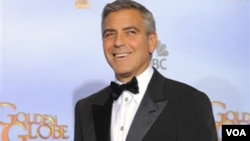 George Clooney fue reconocido como el mejor actor en los Globos de Oro, un posible adelanto de la definición del Oscar.