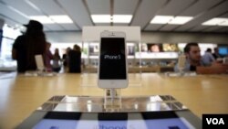 ບໍລິສັດ Apple ​ໄດ້​​ຮັບໄຊຊະນະສ່ວນ​ນຶ່ງທາງດ້ານກົດໝາຍ ຕໍ່ບໍລິສັດ Samsung ທີ່​ເປັນ​ຄູ່​ແຂ່ງ ​ໃນ​ການ​ຕໍ່ສູ້​​ທາງ​​ກົດໝາຍ ​ລະດັບ​ໂລກ